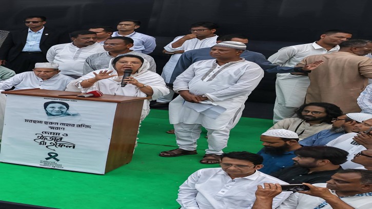 বিমান মন্ত্রীর মায়ের মৃত্যুতে আলোচনা ও দোয়া মাহফিল অনুষ্ঠিত 