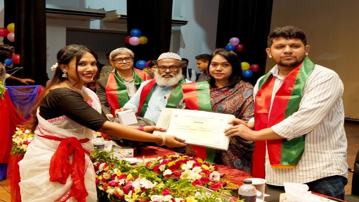 চলচ্চিত্রের মার্কেট নিয়ে হতাশ হওয়া যাবে না  ঃ তথ্য  ও সম্প্রচার উপদেষ্টা 