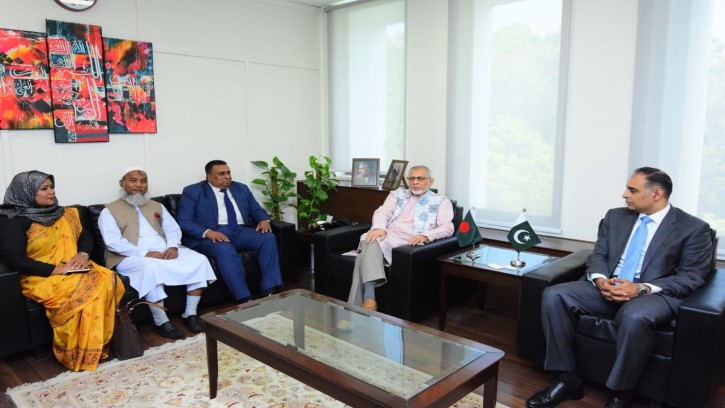 প্রধান উপদেষ্টার বিশেষ সহকারি ডক্টর আনিসুজ্জামান চৌধুরীর পাকিস্তান সফর 