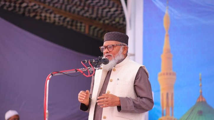 আমরা কোনক্রমেই আইন নিজের হাতে তুলে নেব না -------ধর্ম উপদেষ্টা