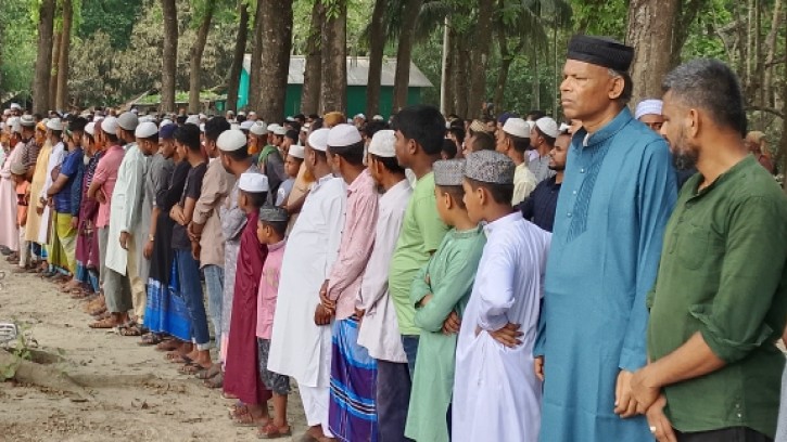 রাঙ্গামাটিতে নিহত পুলিশ কর্মকর্তা রতনের দাফন সম্পন্ন ঃ যশোর বিভাগ বাস্তবায়ন পরিষদের শোক প্রকাশ 